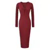 Vestido Tricotado Decote V Profundo Slim Fit para Mulheres, Novo Estilo Primavera e Outono 2026, Estilo Puro e Sedutor, Vestido Longo com Mangas Longas e Caimento Bodycon