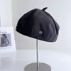 Boina de couro PU moda retrô para mulheres, versátil para o outono, faz o rosto parecer menor, chapéu de pintor elegante e estiloso, chapéu de abóbora moderno