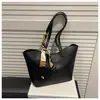 Bolso de Otoño e Invierno para Mujer Bordado Acolchado Bolso Tote de Gran Capacidad Bolso de Hombro Simple para Viajes Diario Pu Bolso Ligero para Viajes Diario Elección para Mujer