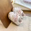 Zapatos para Niña 2026 Otoño Nuevo Estilo Zapatos Deportivos Plateados con Moño para Niños Zapatos de Princesa Suela Suave Zapatos Forrest Gump para Bebé
