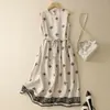 Vestido Elegante de Verano 2026 Nuevo de Algodón y Lino con Cuello Redondo sin Mangas de Corte Holgado en Color Lino Natural, Estilo Casual y Artístico