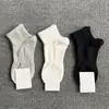 [10A Antibacteriano] Meias Esportivas Absorventes de Choque Antiodor de Cano Longo, Médio e Curto para Homens e Mulheres, Todas as Estações, Cor Sólida, Versátil, Respirável e Absorvente de Suor