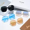 Gafas de sol cuadradas de montura grande con degradado estilo coreano para mujer, de moda en Instagram, para cara grande, adelgazantes, protección UV para hombre
