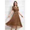 Moda Femenina para Exportación, Estilo Europeo, Vestido Nuevo de Moda Verano 2026, Falda Plisada con Parches de Encaje, Corte Ajustado, Longitud Media