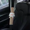 2026 Nuevos Accesorios para Coche Almohadillas para el Hombro de Lana de Cordero de Dibujos Animados Kaide