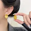 Nuevos Pendientes de Diseño Único Estilo Retro Forma de Corazón con Corona para Mujer, Sencillos, Modernos, Elegantes, Versátiles Pinzas para Orejas y Pendientes