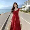 2026 Nuevo Estilo de Verano Diseño Adelgazante que Ceñe la Cintura Vestido Estilo Resort Costero de Lunares Moda Chic para Mujer