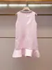 Shenzhen Nanyou Ropa Fina de Mujer Verano Nuevo Estilo Francés Elegante Pequeño Estilo Chanel Vestido de Tirantes Caliente con Lazo de Pedrería para Mujer