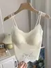 Camisola para mujer con sujetador incorporado y tirantes de encaje, diseño sin espalda invisible, adecuada para principios de otoño, con almohadillas en el pecho
