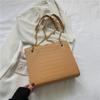 Bolso de cadena de estilo retro occidental, bolso de mujer 2023 popular, nueva moda, bolso bandolera simple, estilo coreano, hombro, pequeño, cuadrado