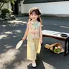 Novo Conjunto de Blusa Sem Mangas e Calça de Pernas Largas Estilo Chinês 2026 Novo Modelo Moda Coreana Infantil Conjunto de Duas Peças para Meninas Pequenas em Duas Cores