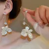 Pendientes de Plata con Aguja de Estilo Étnico con Flores de Piedra Ojo de Gato Incrustadas de Diamantes, Pendientes de Moda de Lujo Ligero de Gama Alta, Pendientes Sencillos de Nicho para Mujer