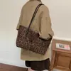 Bolso Tote de Lujo con Estampado de Leopardo para Mujer 2026 Nuevo Otoño/Invierno Diseño de Nicho Bolso para el Hombro para Viajar Versátil
