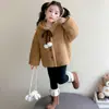 Suéter de Peluche Bordado con Estrella Estilo Coreano para Niñas Otoño Invierno 2026 Nueva Moda Infantil Niña Top Engrosado