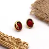 Pendientes de Piedra Natural con Forma de Serpiente de Nuevo Estilo, Lujo Ligero, Versátiles, Pendientes de Gama Alta con un Diseño Único, Pendientes Dorados con Forma de Serpiente