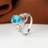 Anel de Coroa de Água-Marinha Gota de Luz Europeu e Americano Luxo Leve Bicolor Zircônia Amarela Microincrustado Totalmente Diamantado Anel Feminino