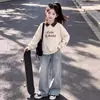 Nueva Colección Primavera y Otoño para Niñas Medianas y Grandes Sudadera Dulce con Solapa Jeans Estilo Academia Conjunto de Dos Piezas de Moda