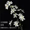 Materiais florais em tons de branco para salões de casamento, móveis para vitrines, adereços de flores de seda para decoração suave, arranjos de flores, marcadores de corredor, buquês artificiais atacado