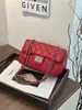 Bolsa Quadrada Pequena Acolchoada com Corrente Elegante para Mulheres 2026 Novo Modelo Bolsa de Mão Estilo Chanel de Luxo Leve Bolsa de Ombro Versátil da Moda