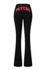 Conjunto de jaqueta curta com zíper e capuz iaiamgia slim fit e calça com estampa de letras e design de costura em contraste
