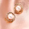 Pendientes de Perla con Incrustaciones de Diamante de Flor de Cuatro Hojas de Lujo Ligero para Mujer, Diseño de Nicho, Elegantes, Exquisitos y Versátiles