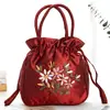 Bolsos bordado hecho a mano bolsos pequeños bolsos de mano para madre estilo étnico antiguo mediana edad y ancianos compras cambio teléfono móvil bolsos de mujer
