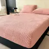 Lençol de Cama de Leite Engrossado Ajustado Peça Única Coral Fleece Esculpido Cobertura de Cama Totalmente Fechada Cobertura de Cama Tatami Conjunto de Três Peças Comércio Exterior Atacado
