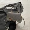 Estilo Ocidental Textural Estilo Commuter Portátil Pequena Bolsa 2024 Nova Bolsa Feminina Verão Simples Menina Crossbody Bolsa Pequena Quadrada