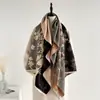 Xale Artístico Vintage para Mulheres, Estampa de Plantas Outono e Inverno, Blocos de Cor em Imitação de Cashmere, Cachecol de Estilo Nacional, Espessado e Quente, Adequado para Uso Transfronteiriço