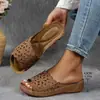 Novas Chinelos de Solado Grosso Femininos de Comércio Exterior para o Verão de 2025 Grande Tamanho Transfronteiriço Peep-Toe Florais Moda Chinelos de Solado Grosso para Mulheres