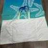 Toalha de Praia Personalizada com Bolsa de Ombro Integrada, Bolsa de Ombro Multifuncional Dobrável com Toalha Estampada