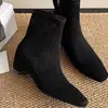 Botines de Punta Aguda para Mujer 2025 Nuevos Botines de Otoño e Invierno Estilo Francés Botines Delgados de Nicho para Mujer Botines Martin de Gamuza para Mujer