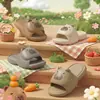 Pantuflas de Capibara para Mujer Verano EVA Suela Suave Cómodas para Interiores Hogar Antideslizantes Sandalias de Dibujos Animados Mayoreo