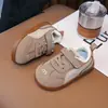 Sapatos Infantis de Lona Casuais de Sola Macia Antiderrapante para Crianças Meninos e Meninas 2025 Outono Novos Sapatos de Lona Versátil da Moda Sapatos Estilo German Trainer