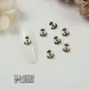 Ventas Directas de Fábrica de Nuevos Pedrería Retro Cruzada para Uñas de Moda al Por Mayor, Decoraciones para Uñas con Forma de Corazón y Cabeza de León