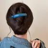 Estilo Coreano Sencillo Elegante Pinza Retorcida para Mujer Color Sólido Pinza para el Cabello de Gama Alta 2025 Nueva Pinza para el Cabello Pinza Banana Accesorios para el Cabello