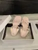 Sandalias Francesas de Tacón Grueso con Tiras Cruzadas para Mujer, Aptas para Uso en Exteriores, Nuevo Modelo de Verano 2026, Combinan con Vestidos, Sandalias de Tiras Finas de Satén
