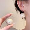 Oferta especial: Aretes de Perlas Grandes Únicos y Exagerados para Mujer, Diseño Nicho con un Toque de Alta Gama, Aretes de Moda Nuevos 2025