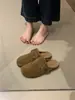 Chinelos Meio Birken Retrô Femininos para Uso Externo Outono 2026 Novos Chinelos Mule Fechados na Ponta, Slip-on, Sola Macia, Antiderrapantes