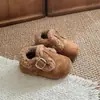 Zapatos gruesos Birkenstock para niños invierno nuevo estilo para niños pequeños y medianos zapatos de algodón y pelo de dos capas zapatos cálidos para bebé niña forrados de polar