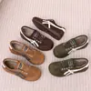 Novos sapatos femininos estilo retrô, forrados com fleece, de algodão, sapatos de inverno quentes com cadarço, sapatos slip-on, com sola macia, antiderrapantes, sapatos de treino alemães