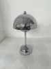 Lámpara de Mesa Nórdica de Diseño para Mesita de Noche y Estudio para Niñas Hogar Danés Creativa Ins Cálida Personalizada Florero Lámpara de Dormitorio