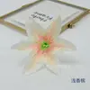 Flor de lírio artificial tecido de seda cabeça de flor atacado fundo de casamento parede de flores decoração flor azul arranjo de flores fornecimento de flores para estrada