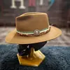 Venta directa de fábrica nuevo sombrero de fieltro de oveja tipo pie de cerdo sombrero de fieltro de oveja color liso sombrero de fieltro de oveja decoración de cinta sombrero de fieltro de lana pura
