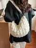 Bolsa Transversal de Ombro Único Plissada Estilo Coreano Nuvem Bolha para Mulheres 2025 Novo Modelo, Bolsa Grande de Capacidade Preenchida com Penas Formato Meia-Lua