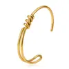 Pulseira Minimalista de Linha com Toque de Luxo Leve e High-End, Joias de Aço Inoxidável para Mulheres, Acessórios Transfronteiriços com Design Único