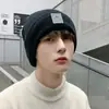 Chapéu para homens e mulheres, gorro de lã tricotado quente de inverno, novo chapéu de algodão moderno e estiloso, gorro masculino forrado de fleece para ciclismo