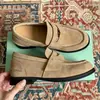 Fábrica está produzindo! Mocassins Redondos Estilo Old Money Britânico Retrô Slip-on para o Dia a Dia Salto Grosso Sapatos Pequenos de Couro