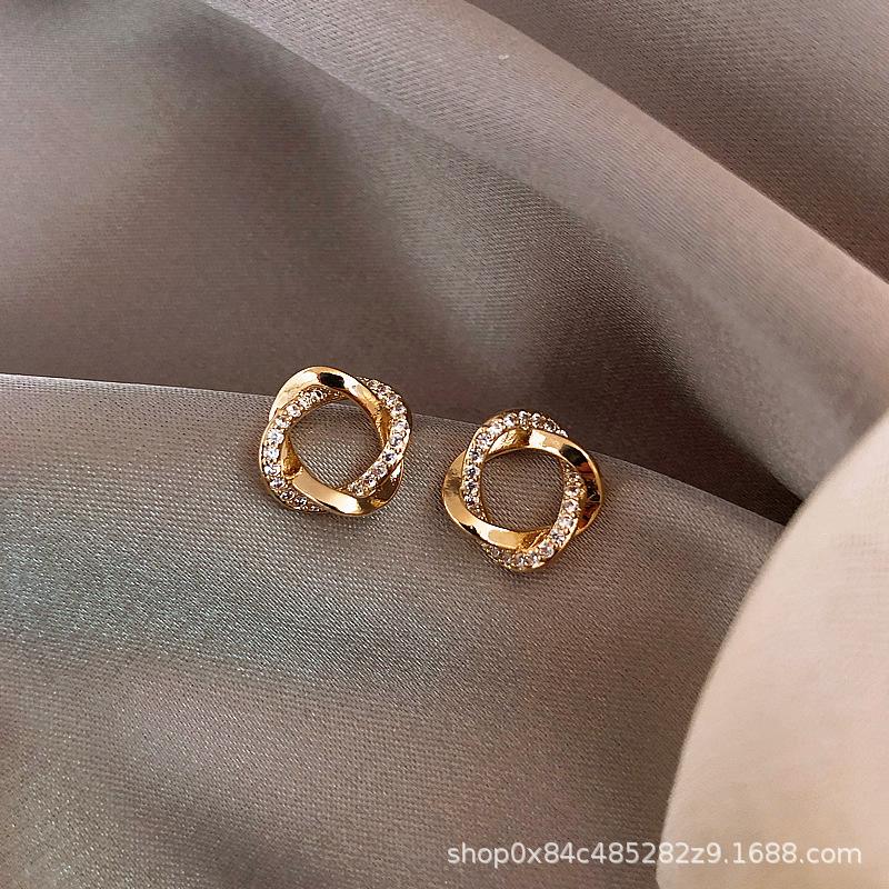 O1CN01E5vxbk29UZE2Dr9dp_!!2483