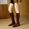 Botas de cavaleiro de couro femininas, nova coleção outono/inverno 2026, bico fino, afinadoras, de cano alto, até o joelho, botas longas de perna reta